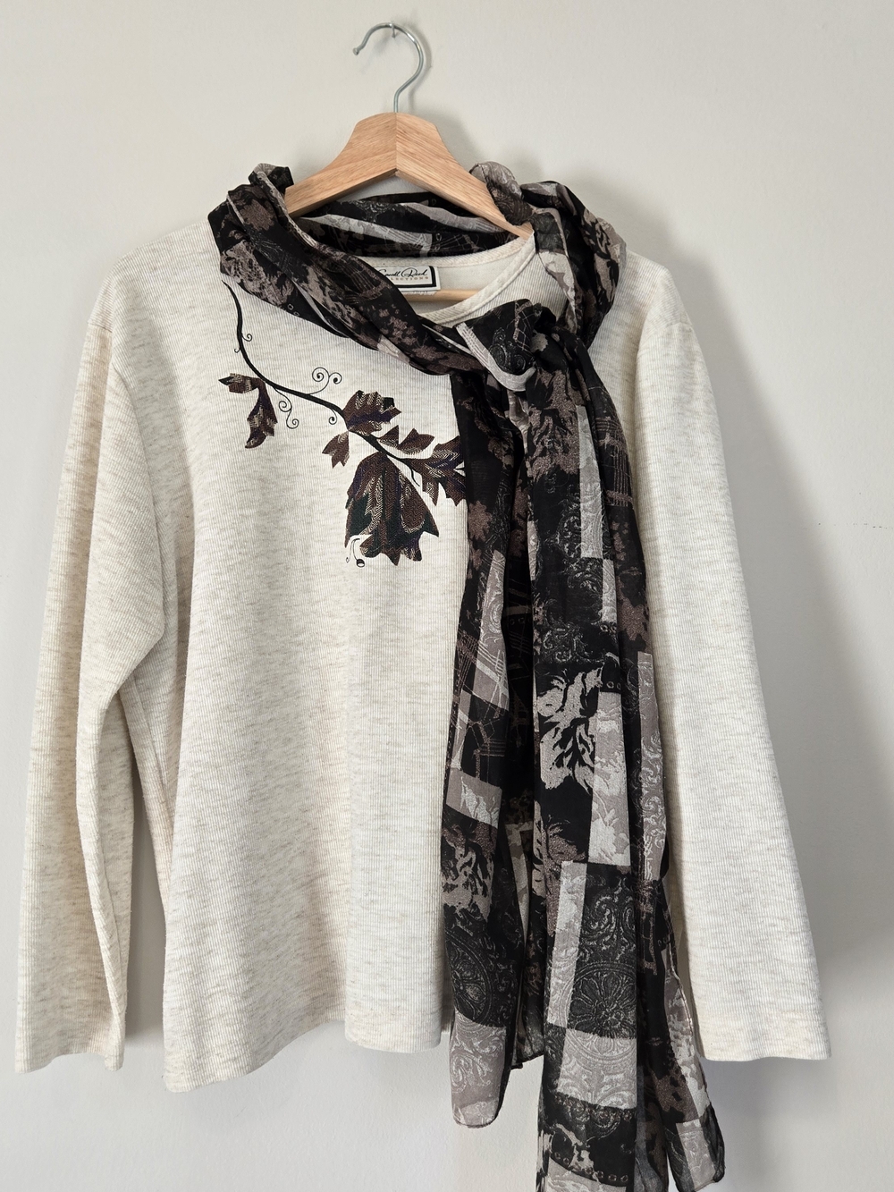 Vintage Carroll Reed Cotton Blend Crewneck Graphic Sweater Sweatshirt With Scarf